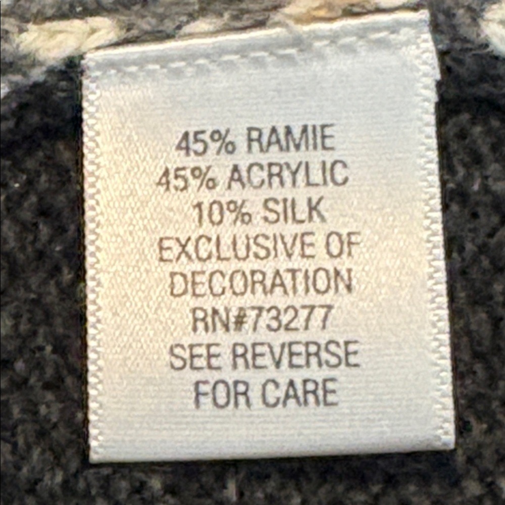 Croft & Barrow Zip Up Sweater with Snowman Design Womens Size Large Grey White - Picture 8 of 9